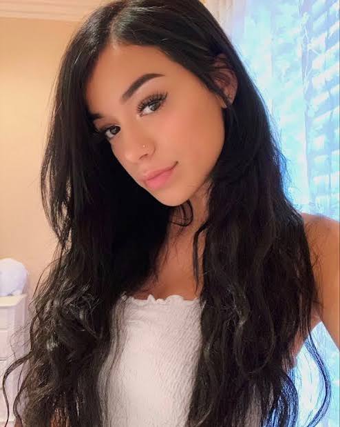Savannah Sixx